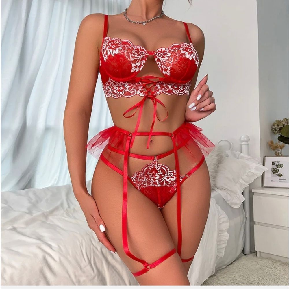 2025 New Sexy Women Embroidery Lingerie Bra Set Lace Strap Babydoll with Garter